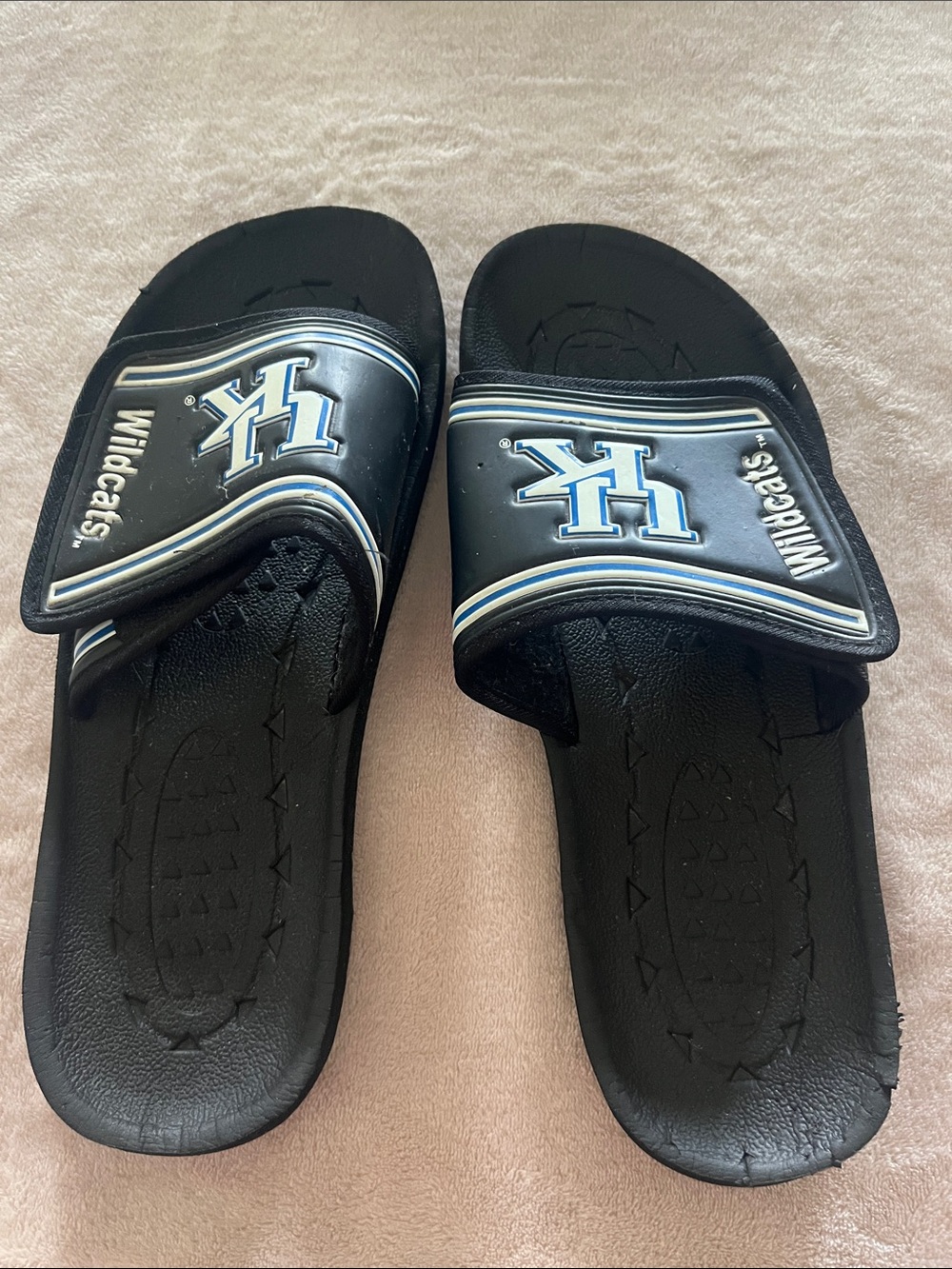 University of Kentucky Wildcats Slide Sandals with Adjustable Strap